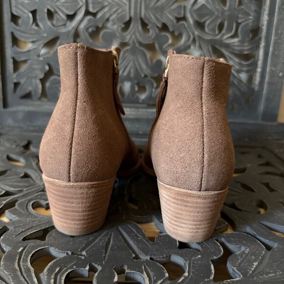 Thursday Boot Co Everyday Downtown Taupe Brown Suede Ankle Boots Size 8 - Picture 9 of 14